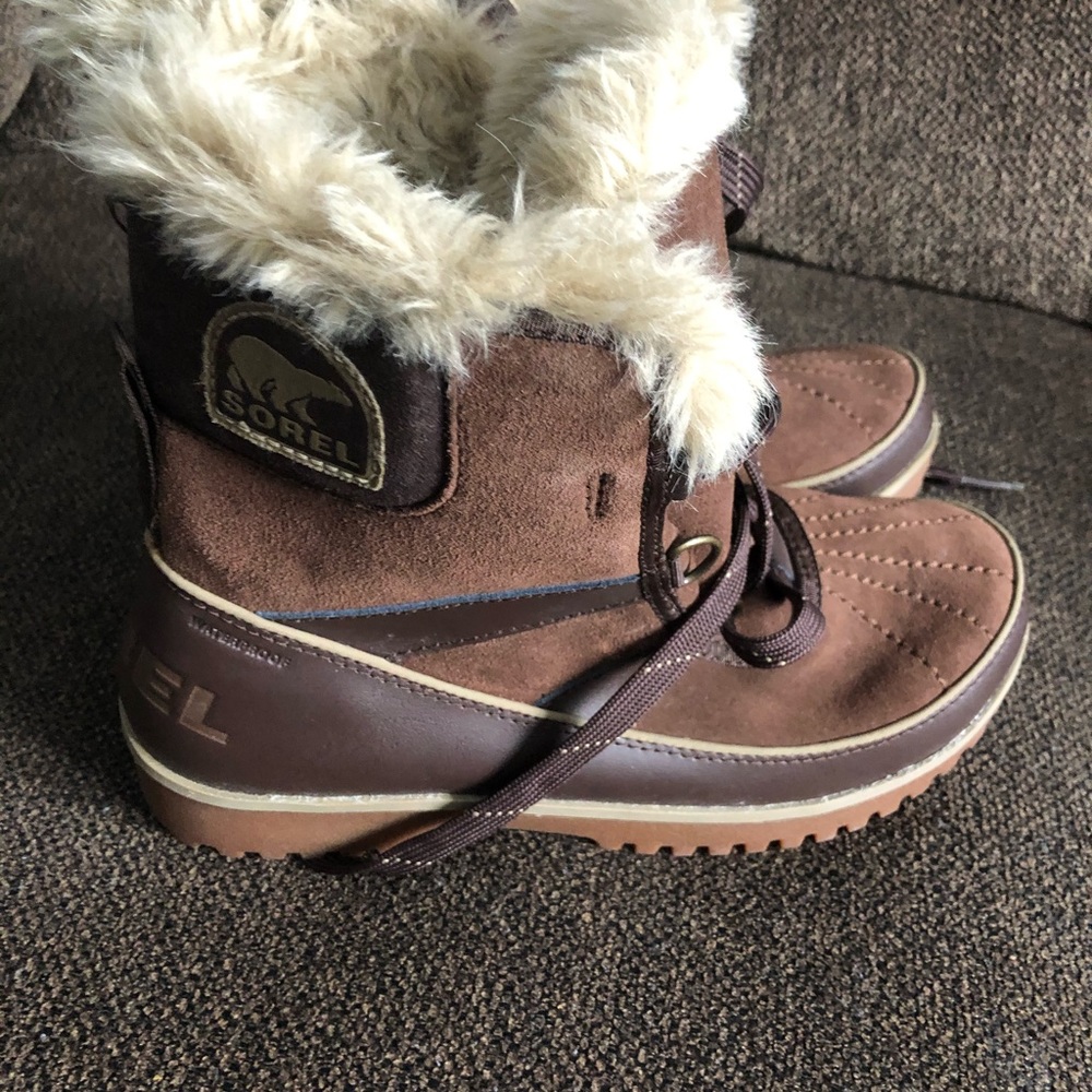 Sorel boots size 7.5